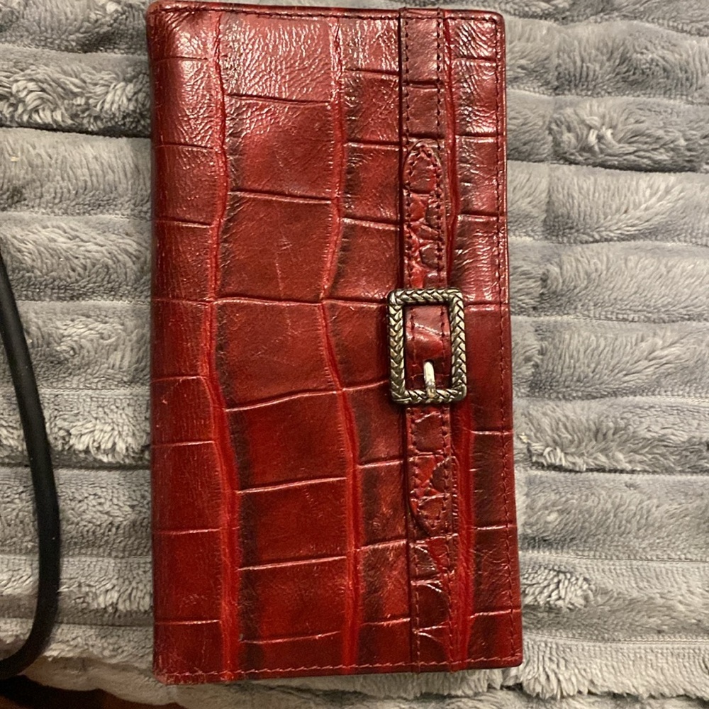 Brighton Red Crocodile-Embossed Women's Card Walket